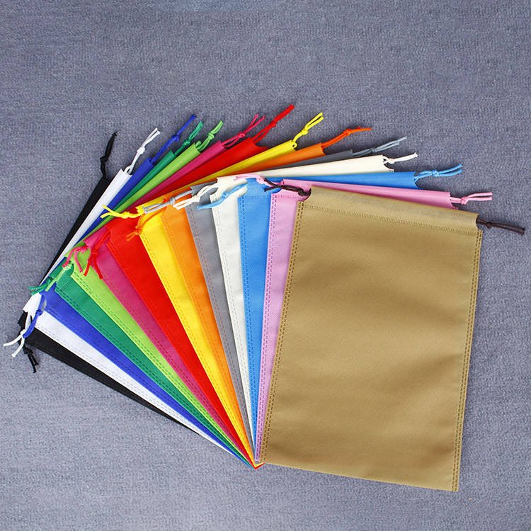 Multi-color non-woven drawstring pouches