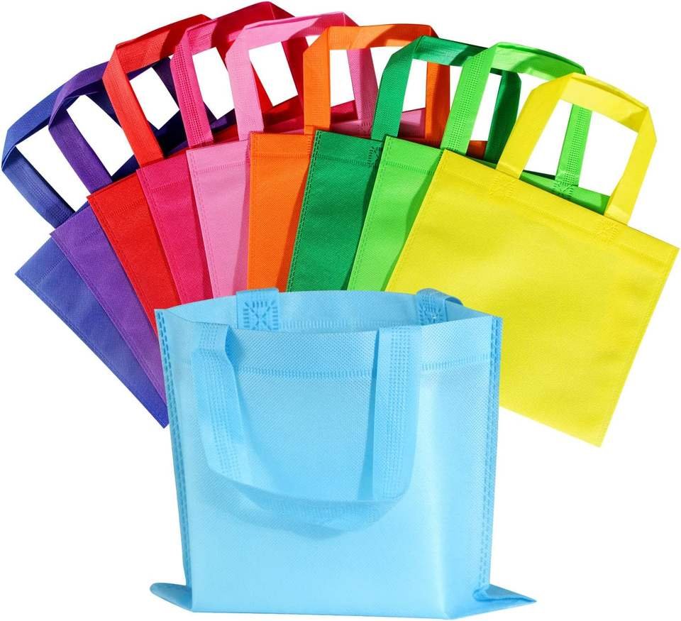 Colourful non-woven party gift bags with handles