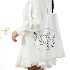 White canvas shoulder tote with black cat illustration